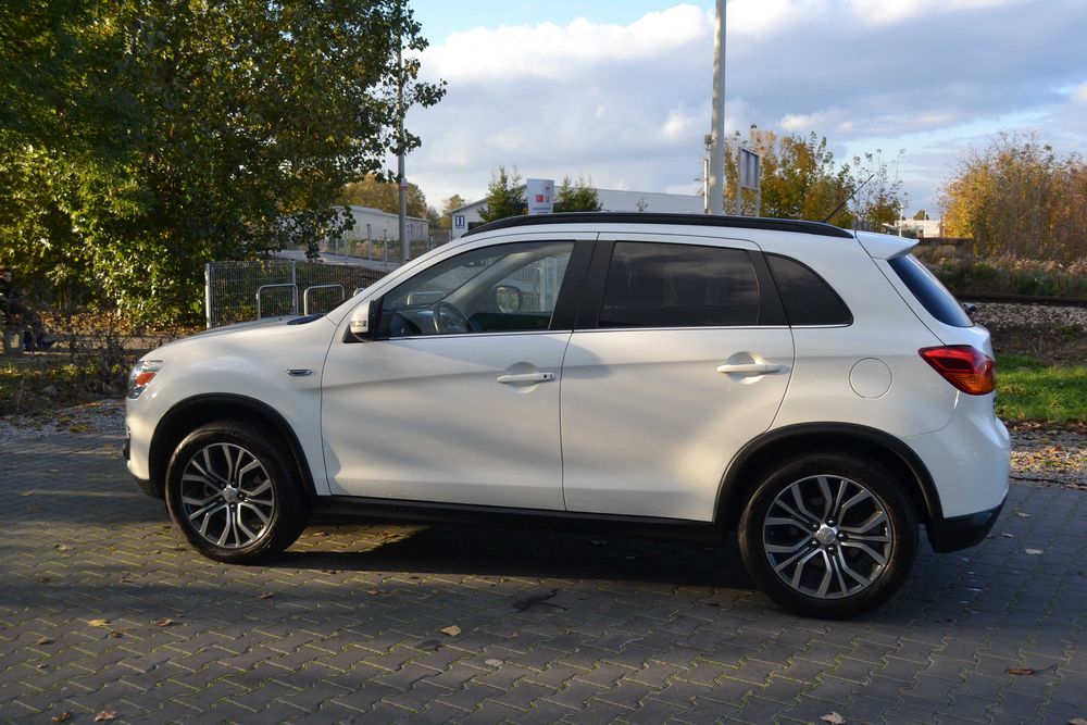 Mitsubishi ASX 1,6 benz 2015r. tylko 130 tys km kamera keyless 2x koła