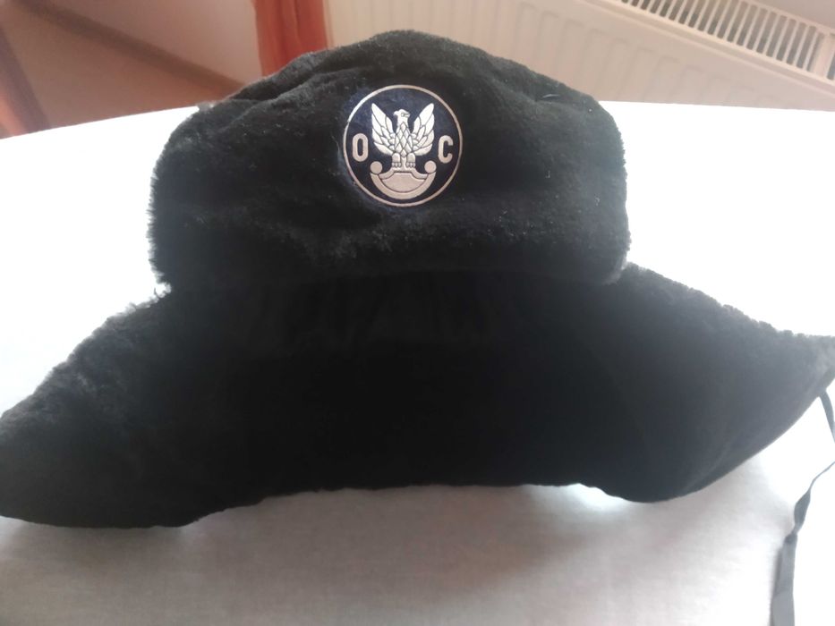 Zimowa uszanka  z logo oc rozmiar 55