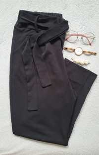 Spodnie cygaretki, eleganckie, czarne,  rozm L