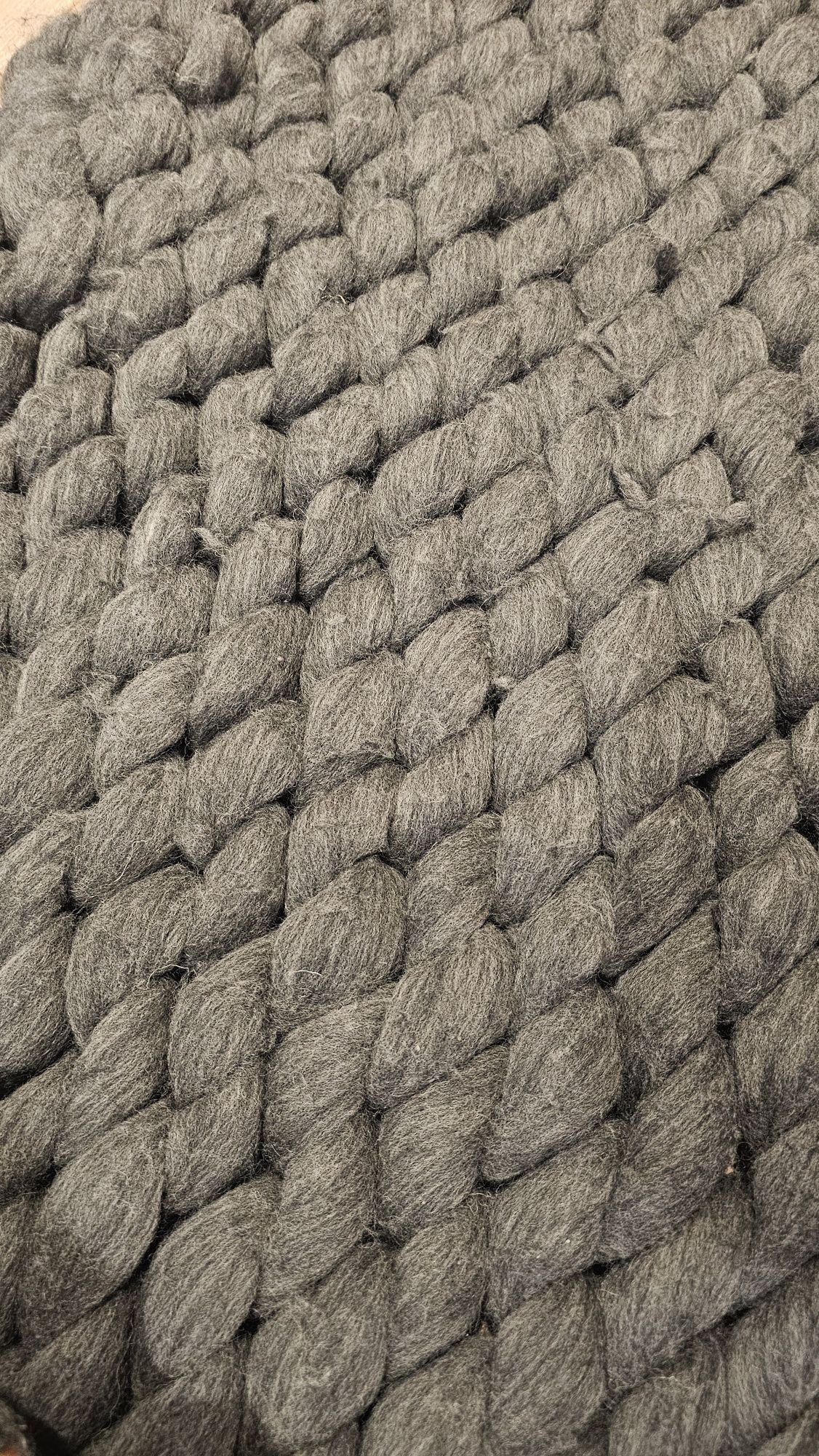 Pled, koc z polskiej wełny merynosów, w rozmiarze 130x170cm, kolor  Sz
