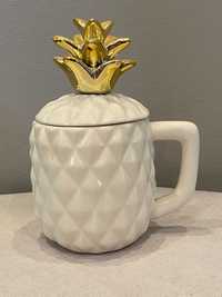 Kubek (pojemnik) z przykrywką, porcelana ananas.