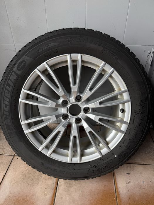 Диски r18 8j et28 5x112 з шинами 235/55/18