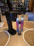Saturator Sodastream plus 2 pełne butle i butelka