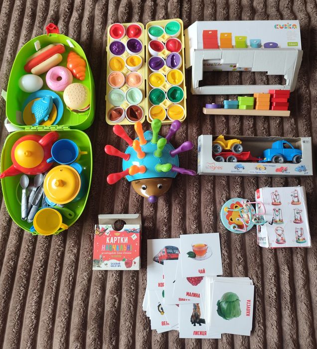 Ігри іграшки розвиваючі для дітей