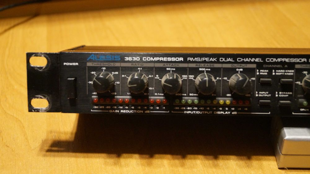 Компрессор / Гейт Alesis 3630