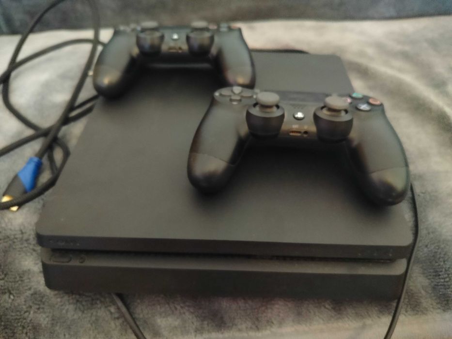 Witam sprzedam Play Station 4