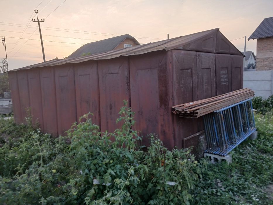 Гараж, склад, металевий.