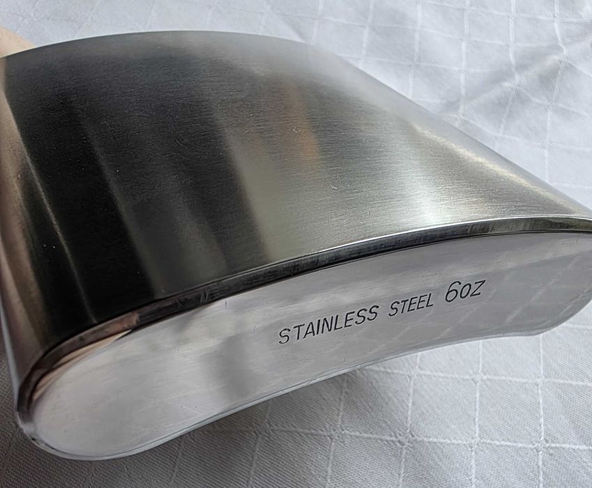 Piersiówka na alkohol ze stali nierdzewnej Stainless Steel