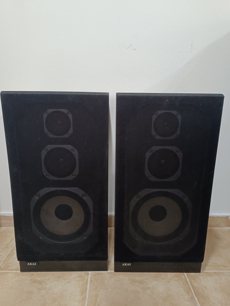 Colunas de som AKAI