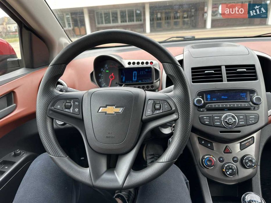 Chevrolet Aveo T300 (Хетчбек)