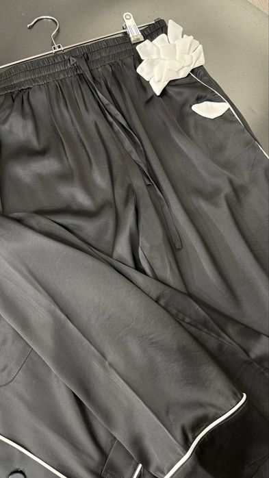 Шелковый костюм с брюками Valentino