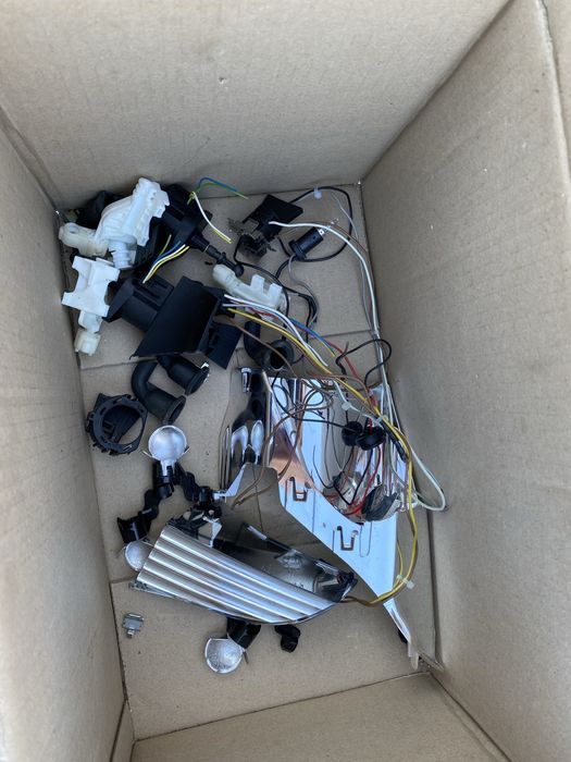 Запчасти на фары бмв е60 е61