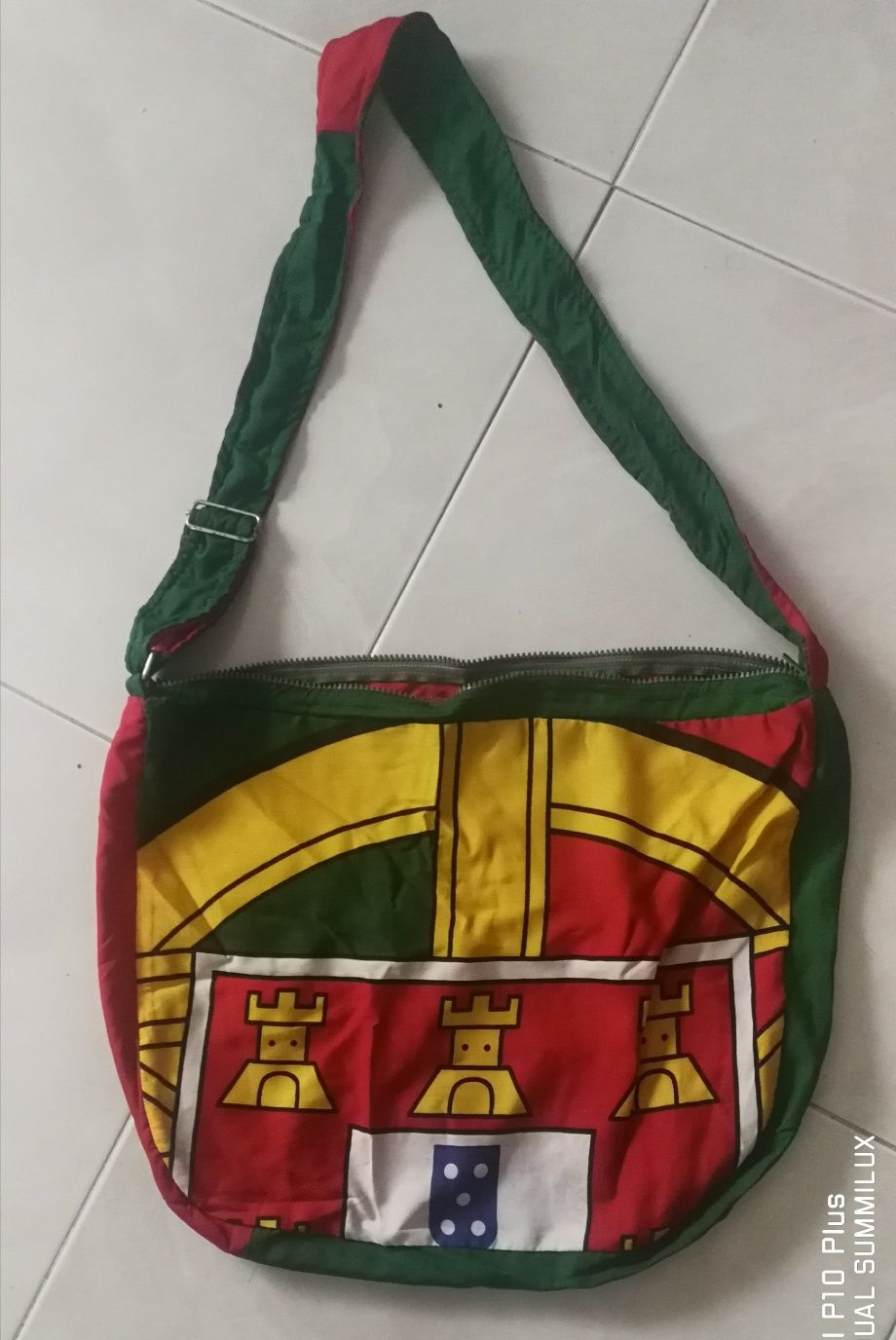 Vendo saco em.pano da Bandeira de Portugal