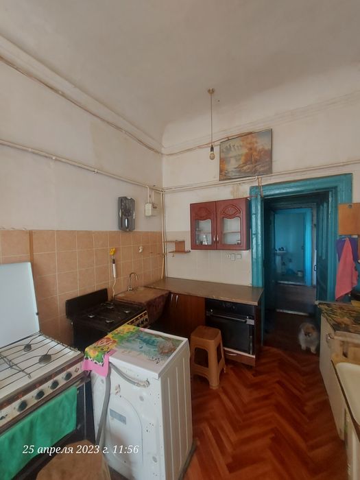 Три комнаты в комуне 108м² центр города