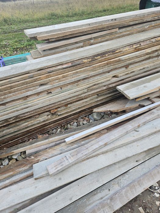 Deski szalunkowe po jednej budowie
