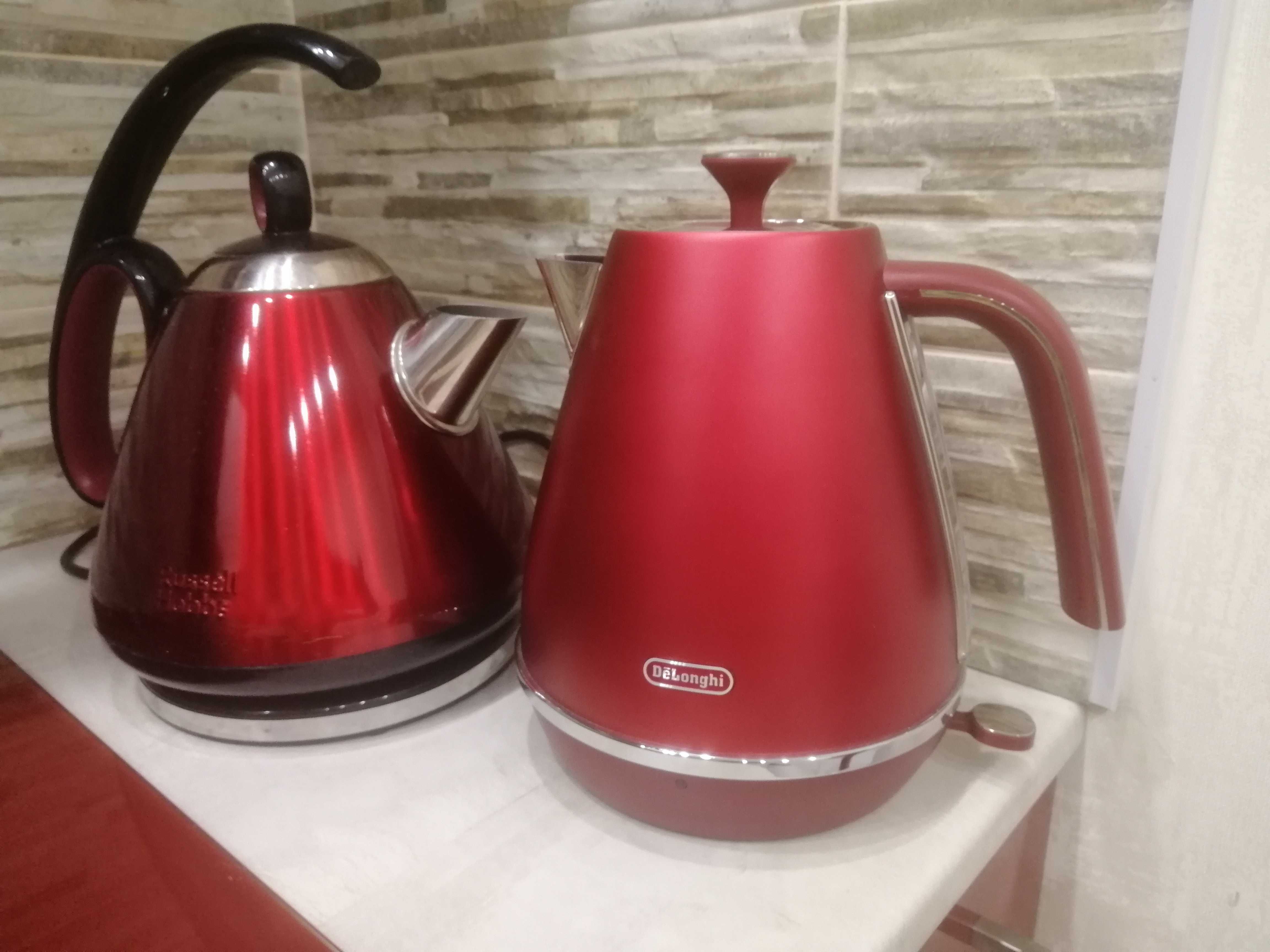 Новий вишневий чайник DeLonghi  і Russel Hobbs