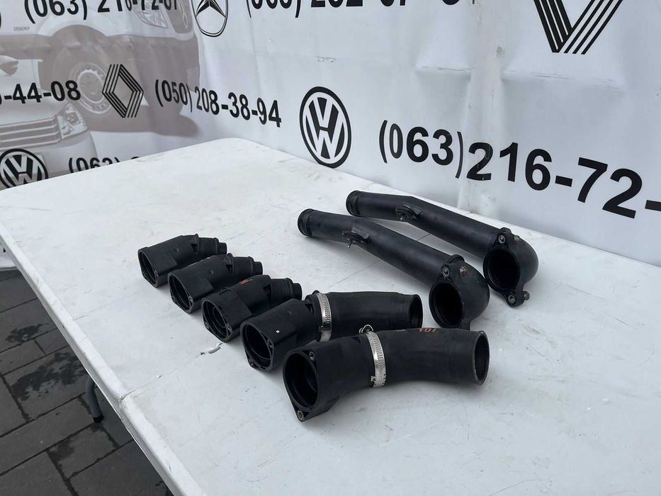 Патрубок интеркулера 04l145770h  штуцер турбіни 04l131111t golf 7