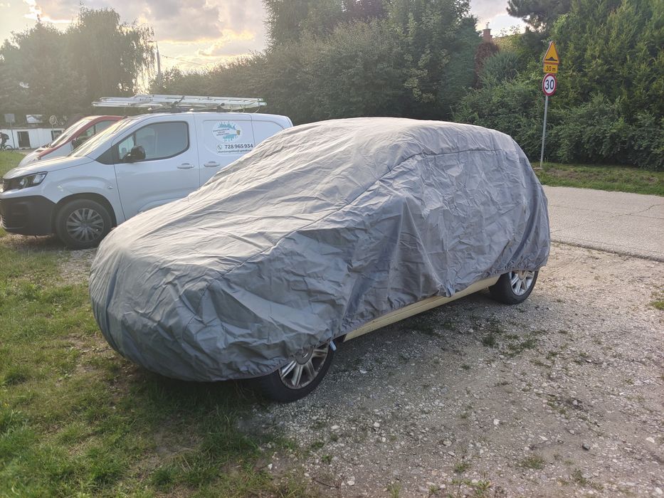 Pokrowiec na samochód