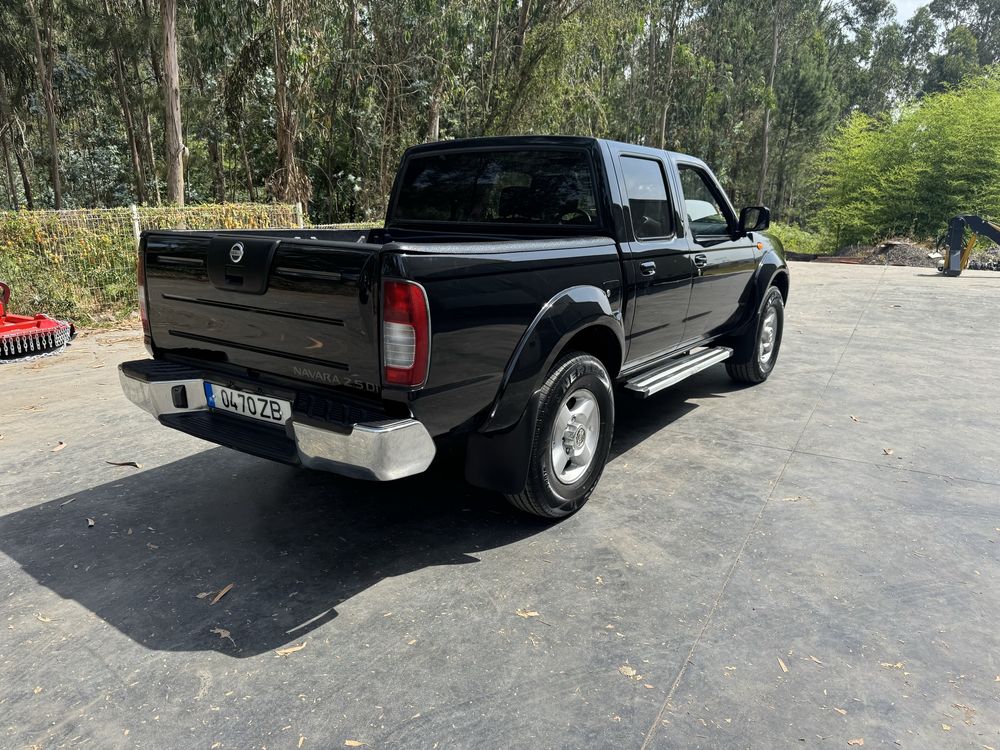 Nissan navara 2.5di