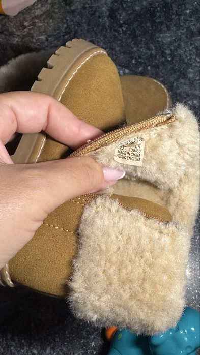 Уггі дитячі Zara 22 розмір