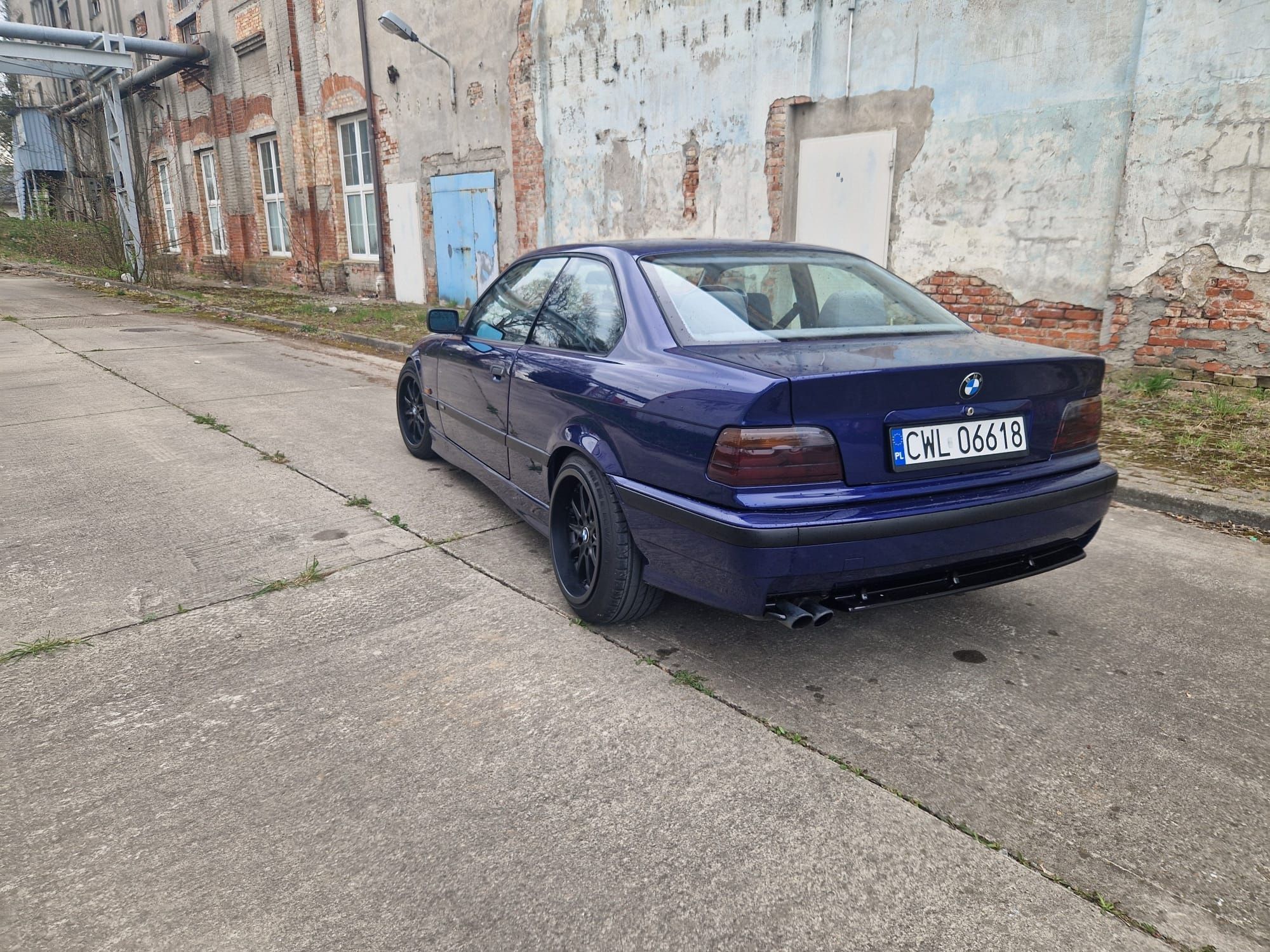 Sprzedam BMW E36 2.8i