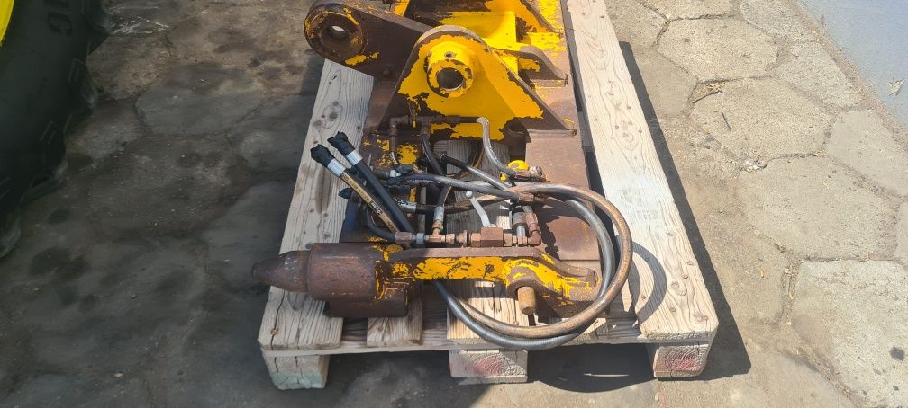 Adaptacja osprzętu ładowarka teleskopowa JCB 536