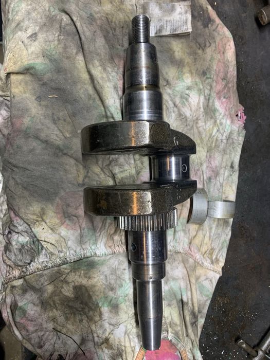 Колінвал до генератора