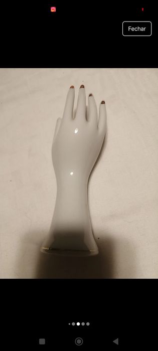 2 mãos em porcelana