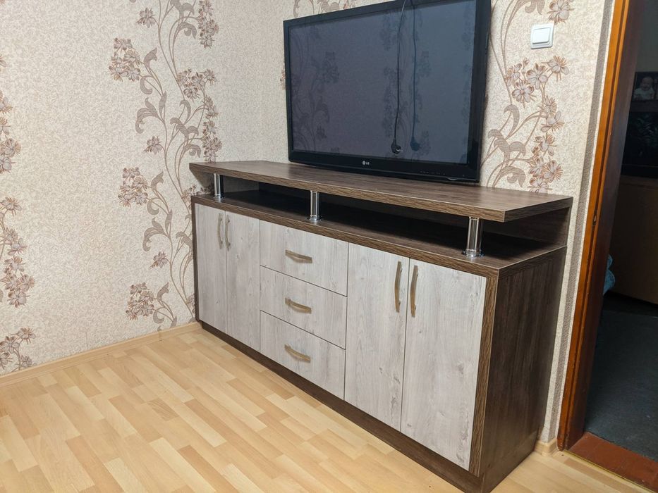 Комоди власного виробництва