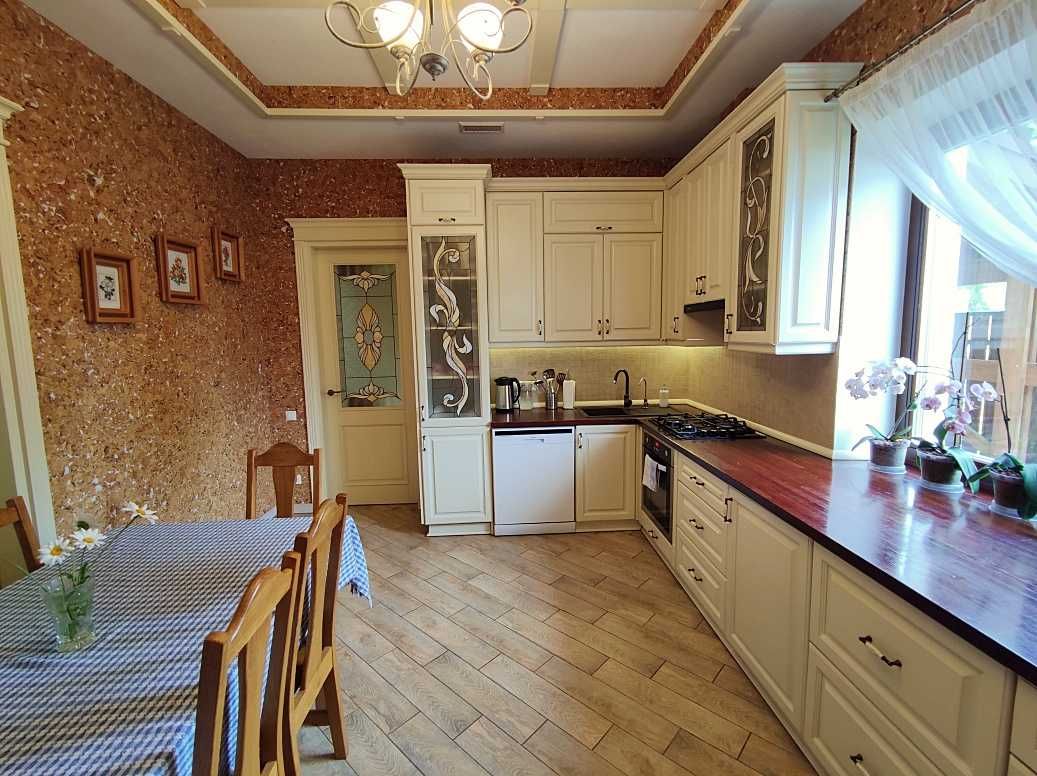 Гореничі Будинок на 12 сотках, баня. Укриття