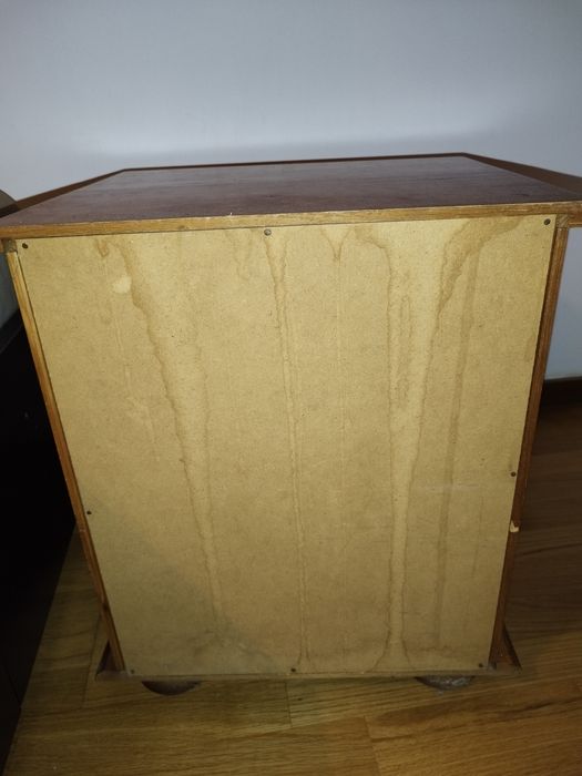 Conjunto de cama, mesas de cabeceira e comoda de quarto