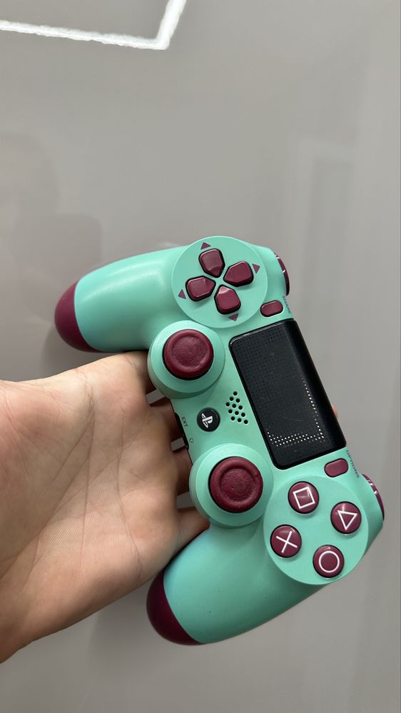Джостик PlayStation 4