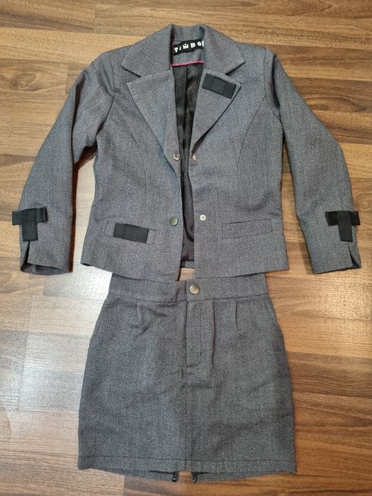 Шкільна сіра форма 32р ( 1клас) для тендітної дівчинки.