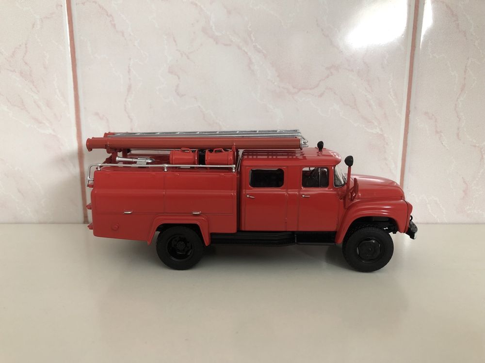 ЗИЛ 130 (АЦ 30) 1:43 АвтоІсторія