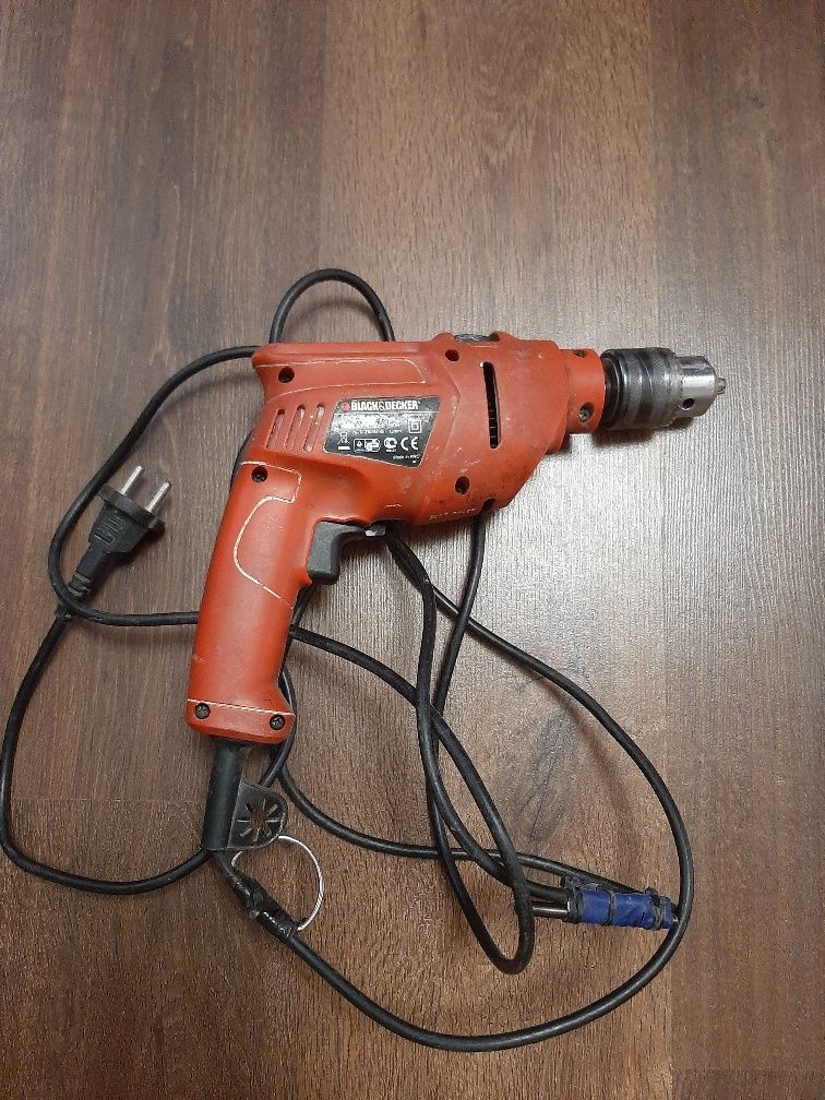 Электро дрель BLACK-DECKER.