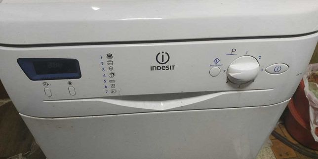 Посудомоечная машина Indesit IDE-44 (италия)