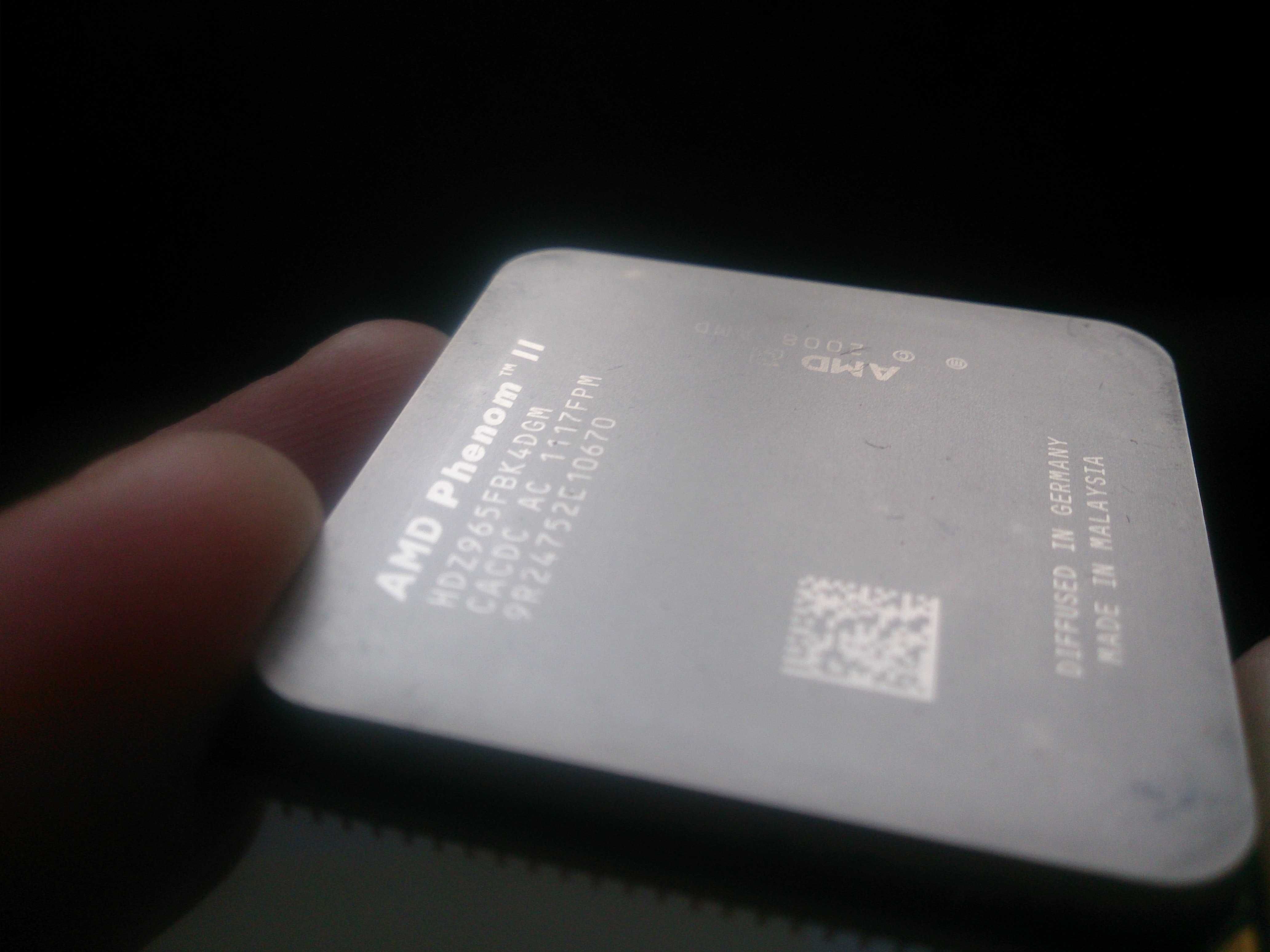 Процесор AMD Phenom II x4 965 3,4 GHz (4 ядра /Socket: AM2+/AM3)