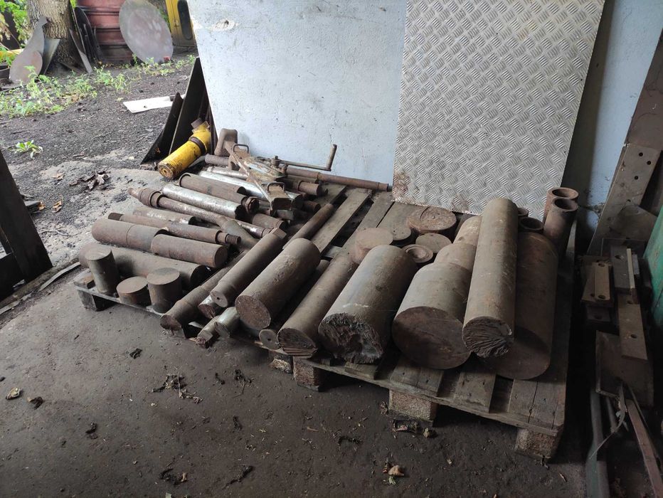 Wałki, rury,pręty stalowe i aluminiowe