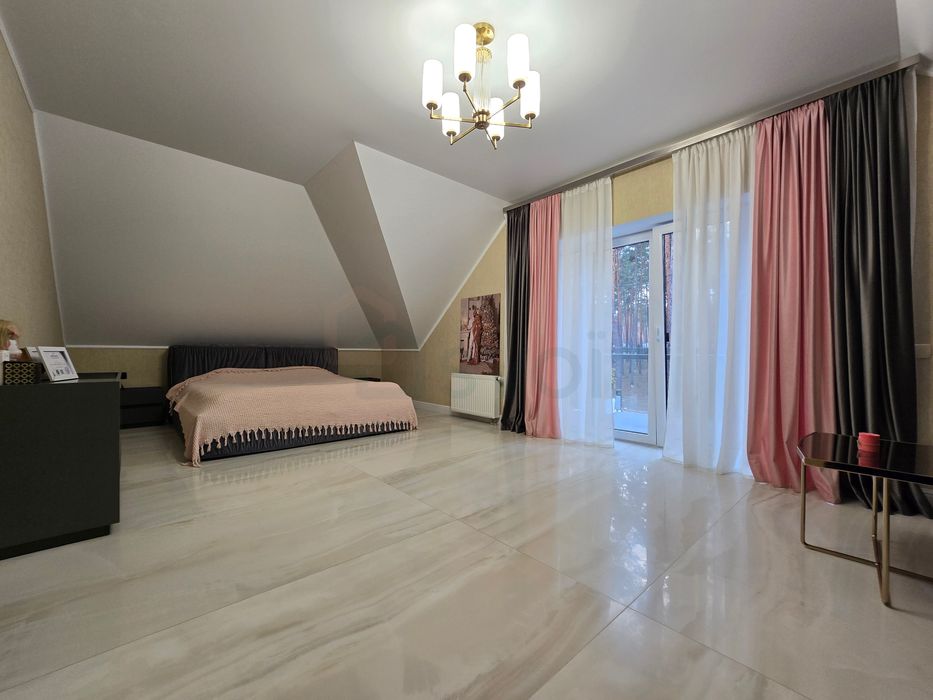 Унікальний приватний будинок з ремонтом в Лісовій Бучі. Без комісії!