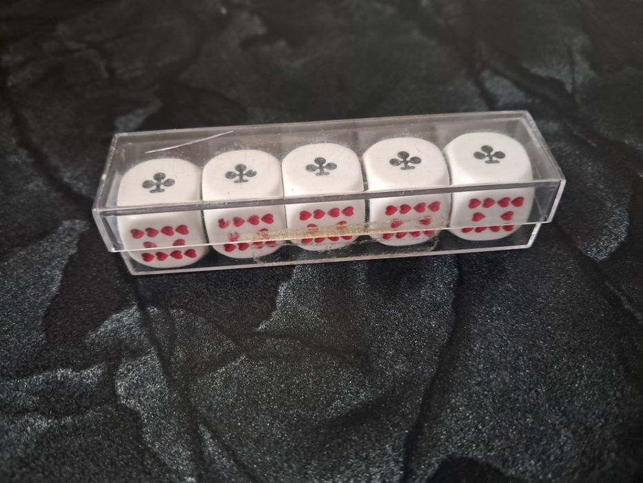 Кости для игры в покер