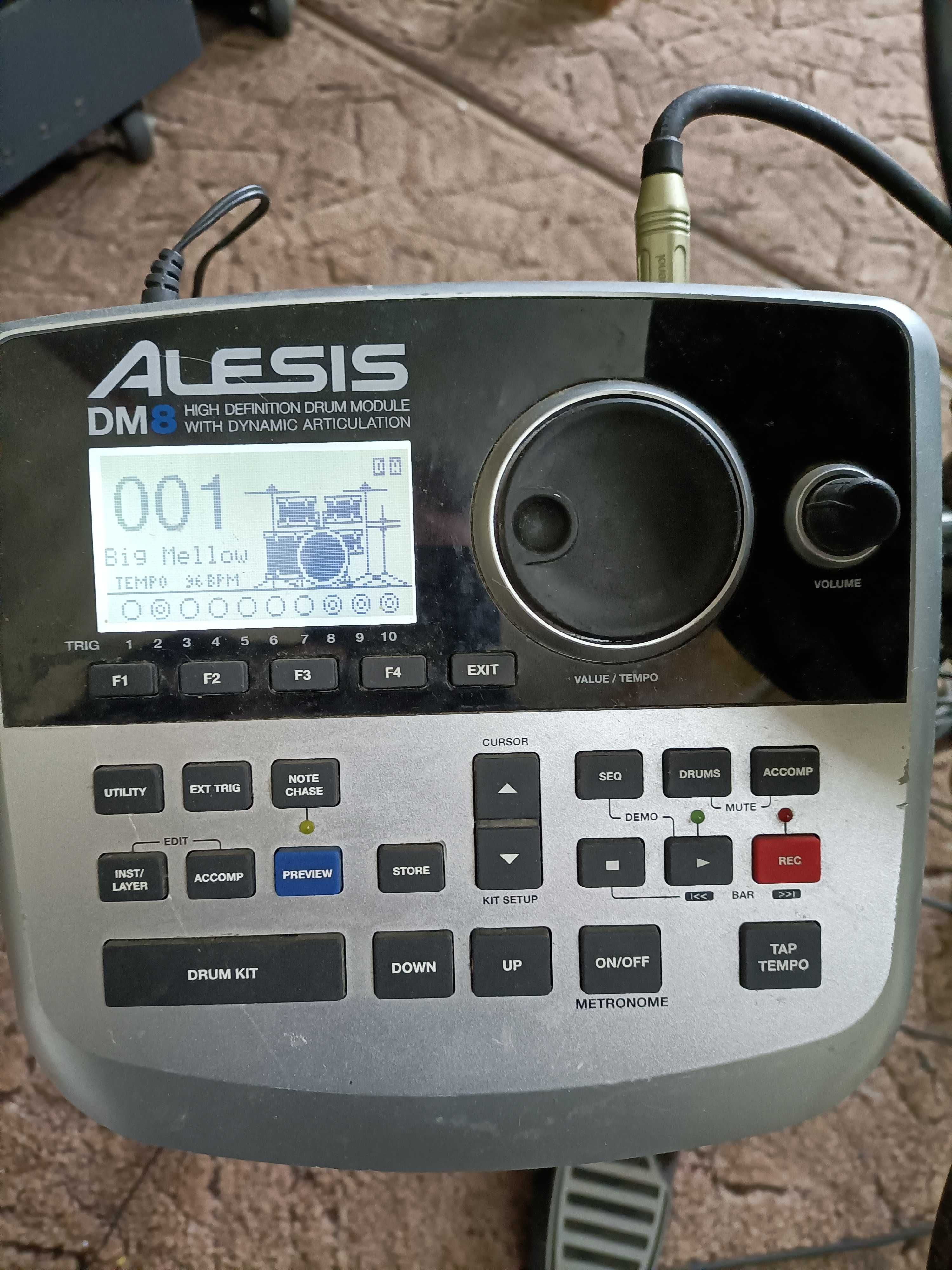 perkusja elektroniczna alesis dm8