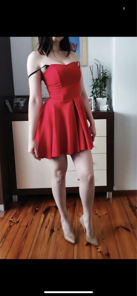 Klasyczna sukienka - głęboka czerwień