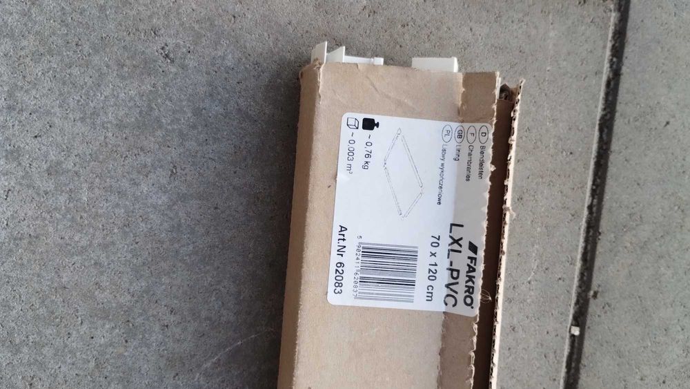 Fakro LXL 70x120 maskownica schodów, listwy wykończeniowe