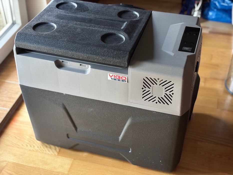 Lodówka samochodowa turystyczna 40l VIGO