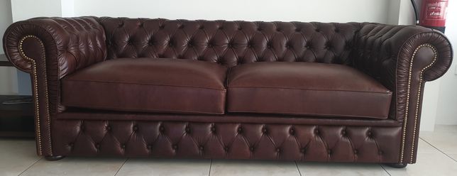 Sofa chesterfield em pele natural NOVO