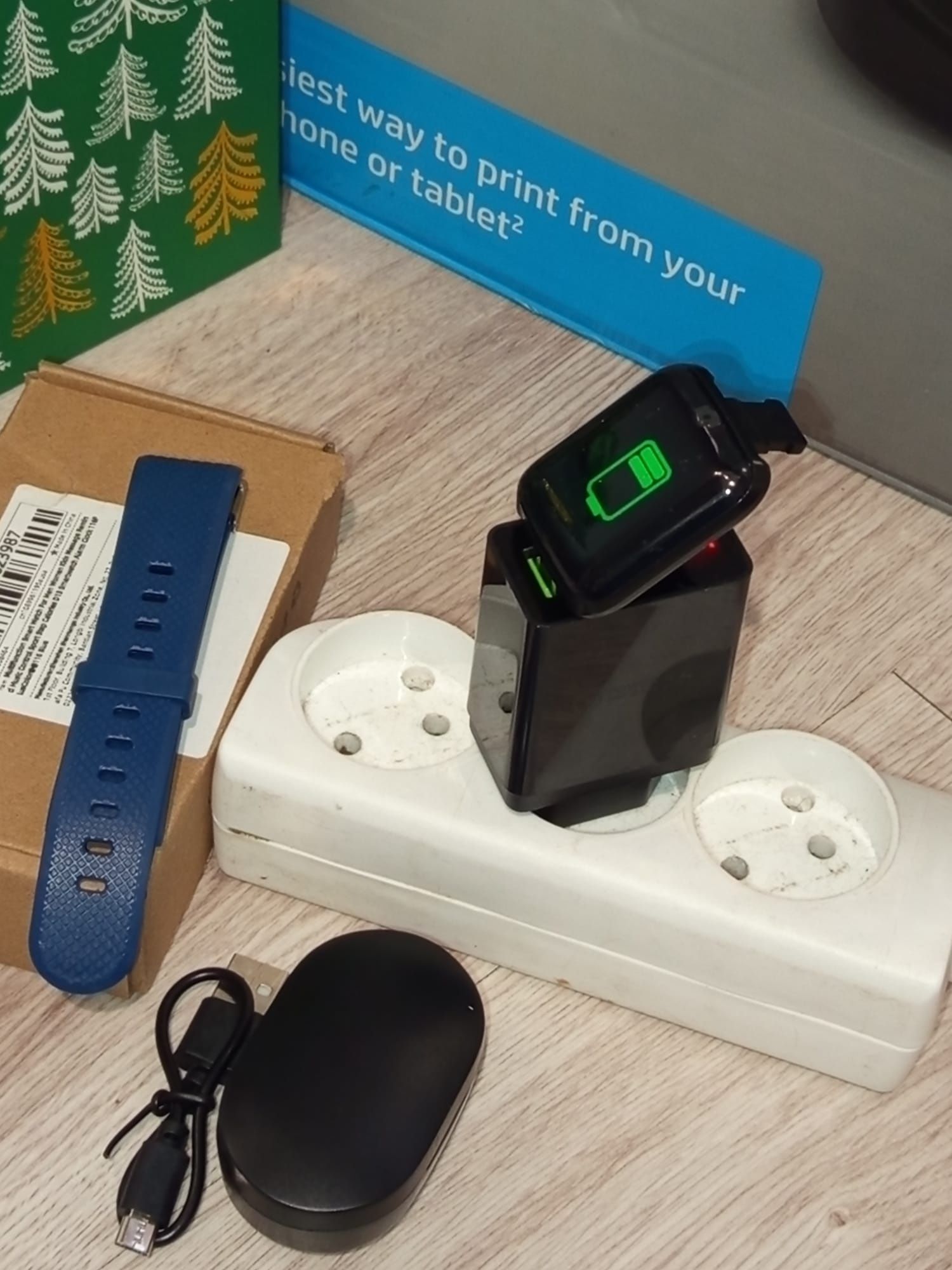 Zestaw słuchawki bezprzewodowe plus zegarek Smart watch