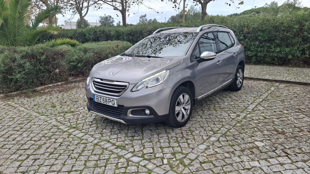 Peugeot 2008 1.2 Puretech Allure