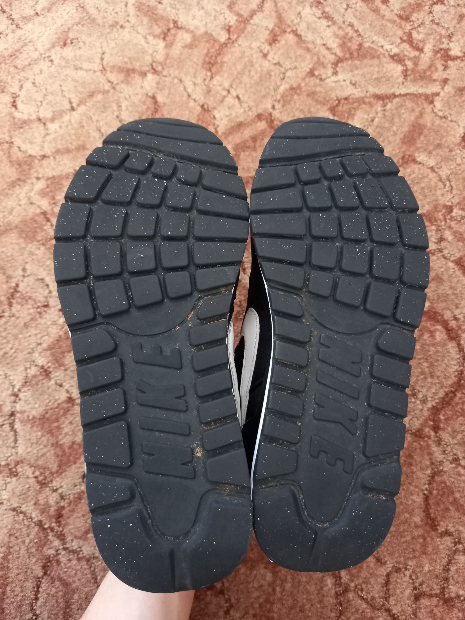 Оригинальные женские кроссовки Nike Wmns Venture Runner
