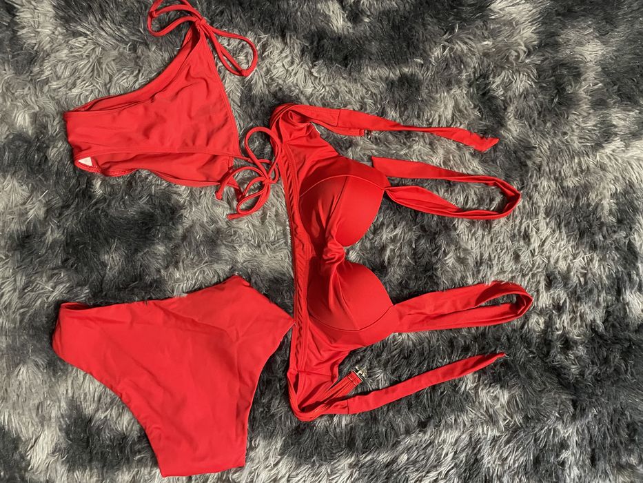 Купальникі різні моделі