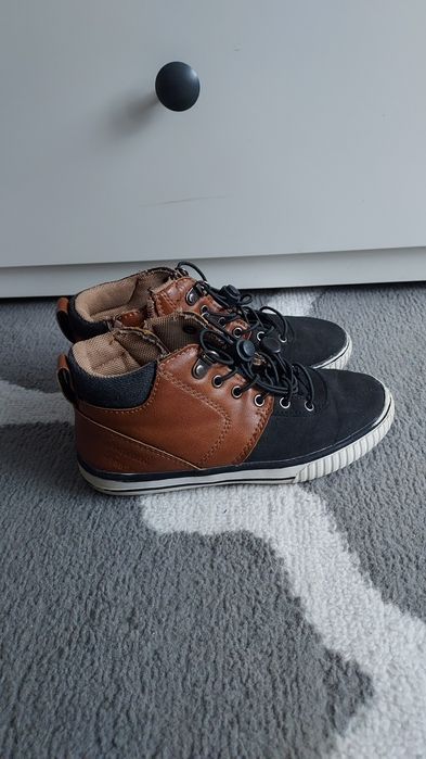 Buty za kostkę 29 Reserved